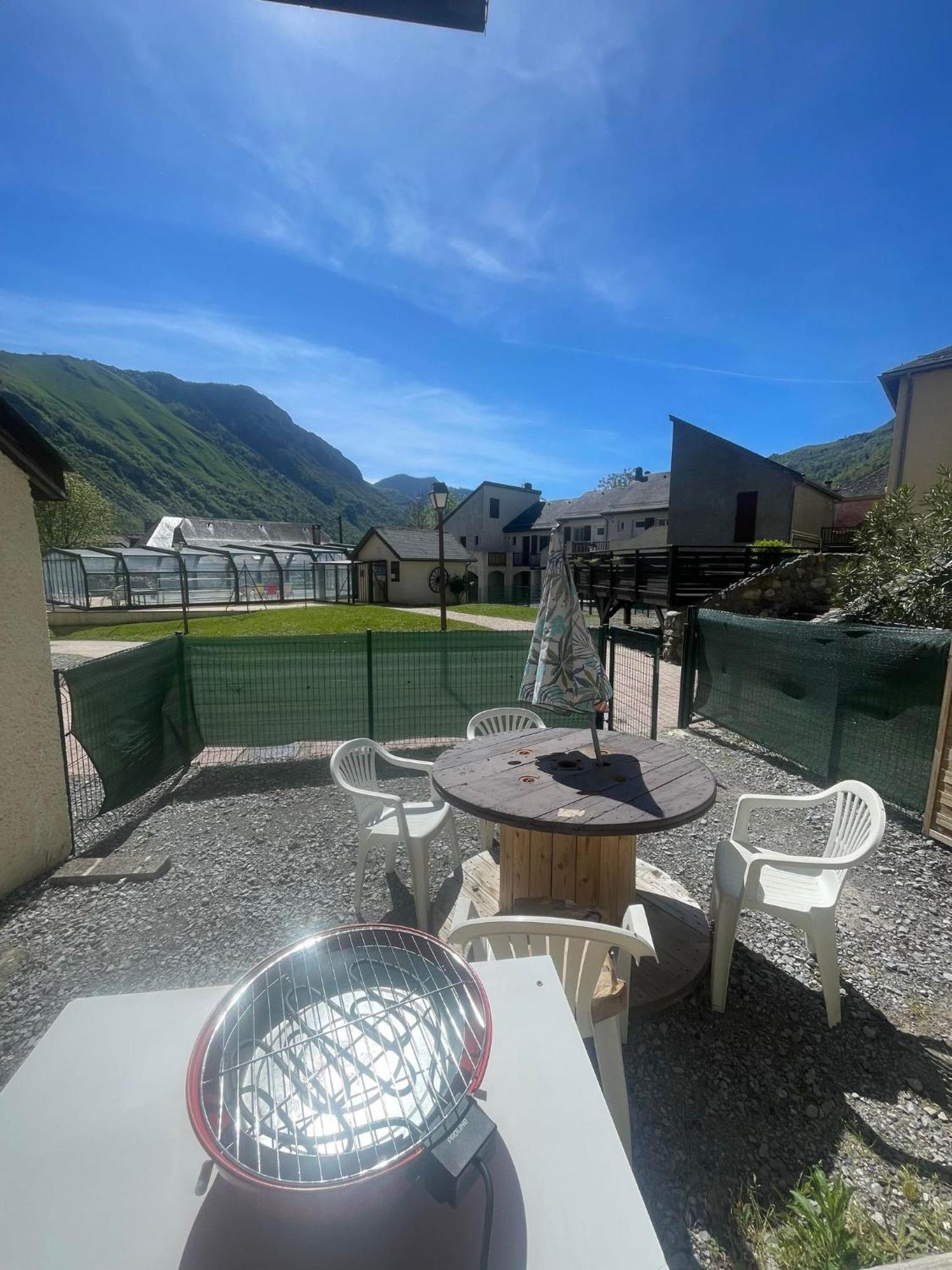 Appartement Avec Piscine En Vallee D'Ossau Bielle Екстер'єр фото